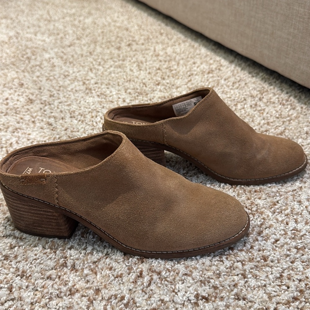 Tom’s suede mules size 7.5 - Picture 2 of 4
